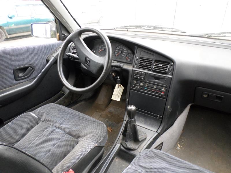 Image Feu arriere principal droit (feux) - PEUGEOT 405