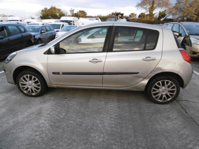 Image Capot - RENAULT CLIO 3