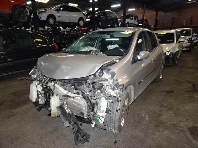 Vitre arriere gauche RENAULT CLIO 3 PHASE 1 Diesel - 1