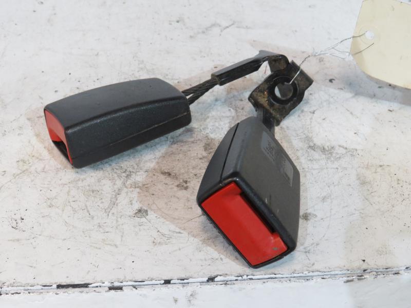 Aggancio cintura sicurezza posteriore destro OPEL ASTRA H PHASE 1 BREAK Diésel - 1