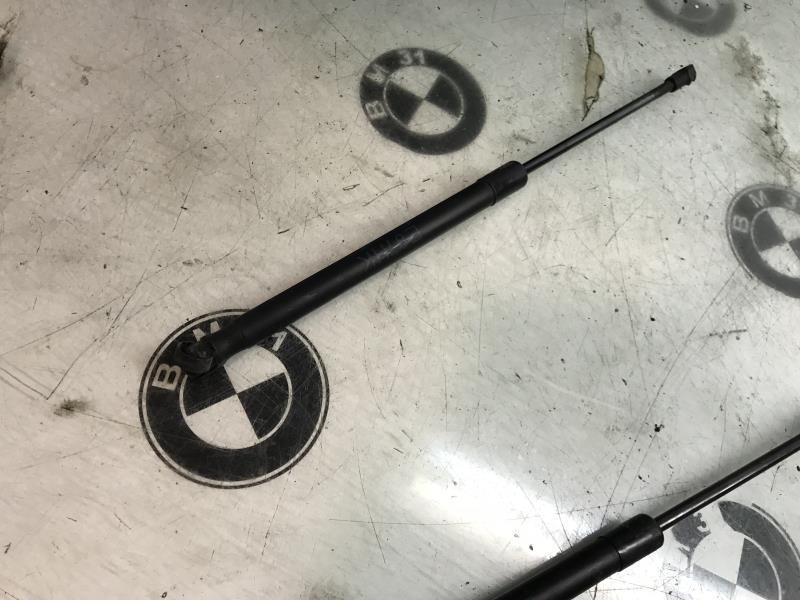 Verin de coffre BMW SERIE 1 E87 PHASE 1  - 1