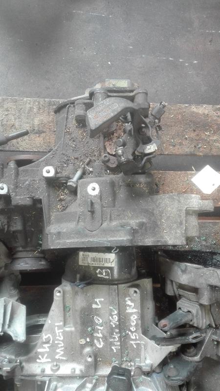 Boite de vitesses VOLKSWAGEN GOLF 4 Essence - 1