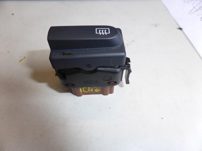 Bouton/Interrupteur RENAULT CLIO 2 PHASE 2  - 1
