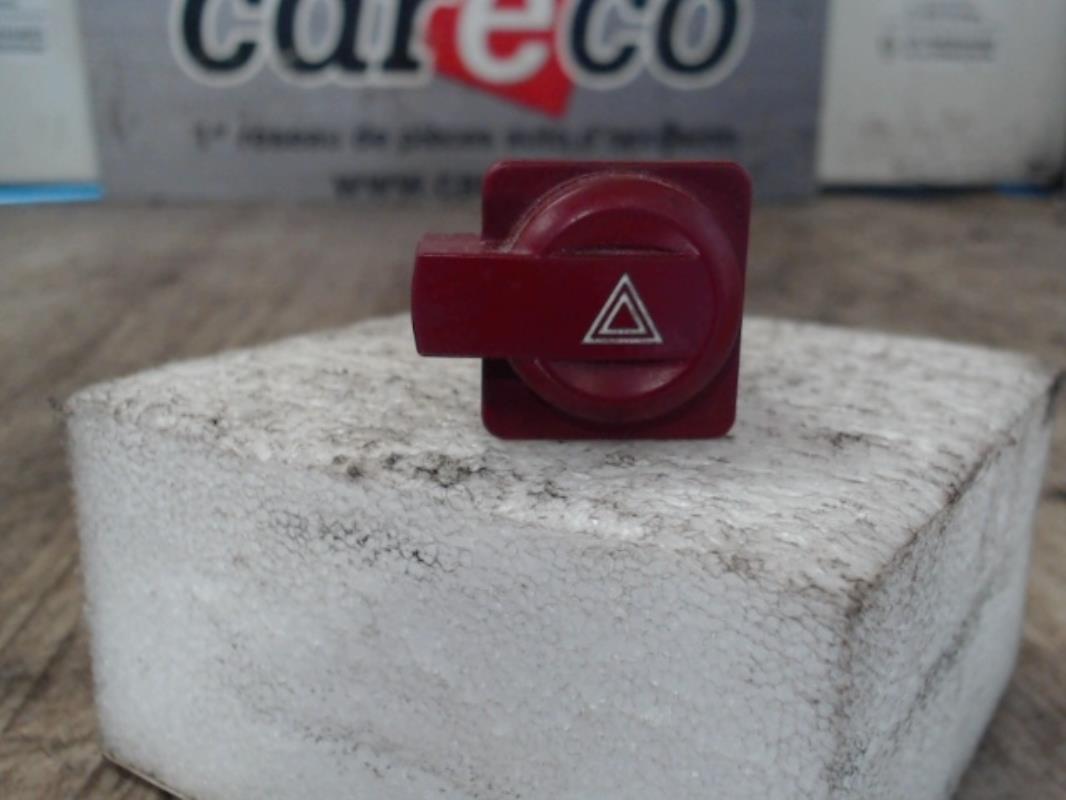 Bouton de warning CITROEN C4 1 PHASE 1 Diesel - 1