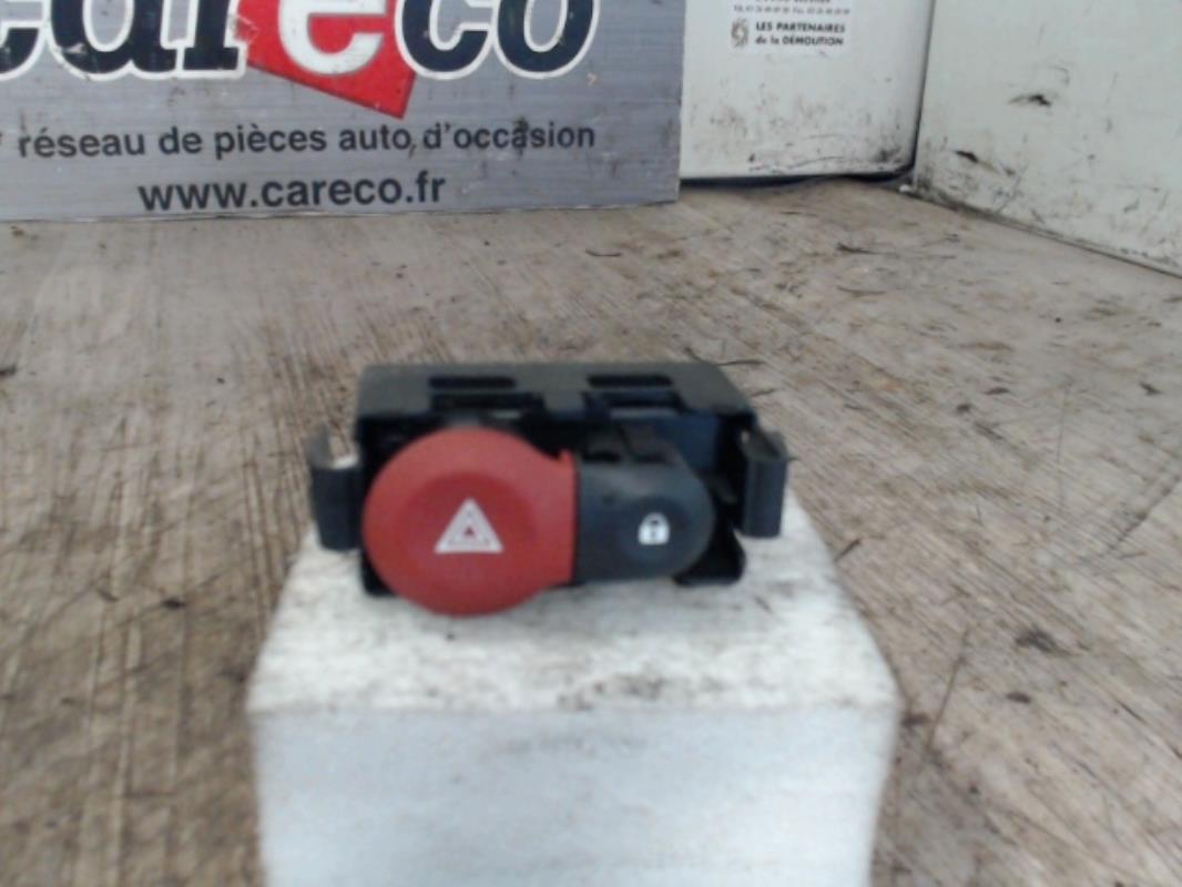 Bouton de warning RENAULT MODUS PHASE 1 Diesel - 1