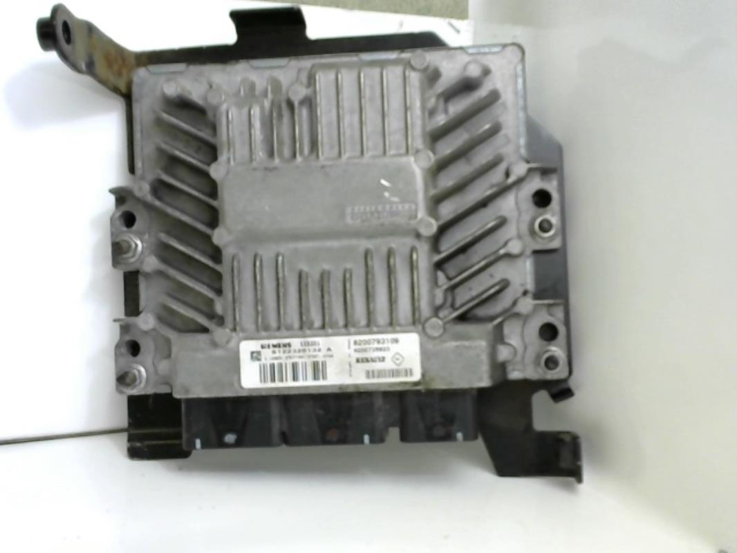 Calculateur RENAULT LAGUNA 3 PHASE 1 Diesel - 1