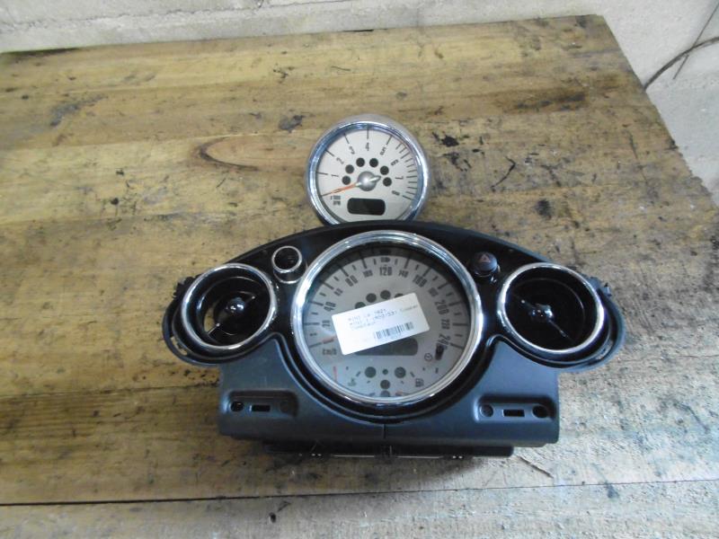 Compteur MINI MINI 1 R52 CABRIOLET Essence - 1