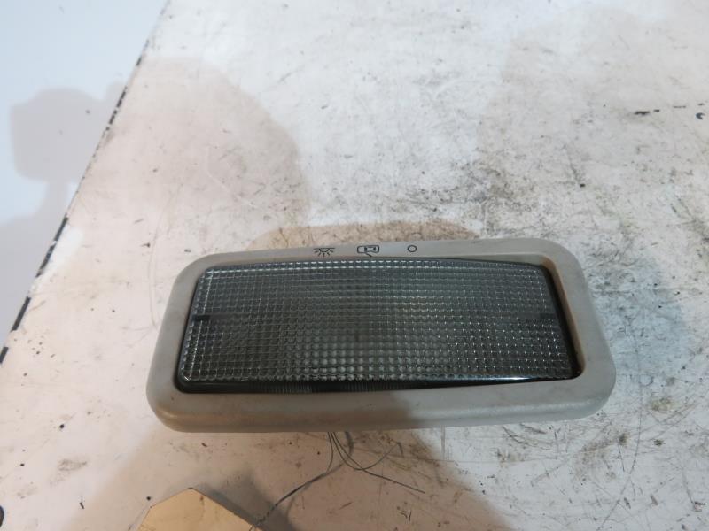 Eclairage de plafonnier VOLKSWAGEN POLO 3 PHASE 2 Essence - 1