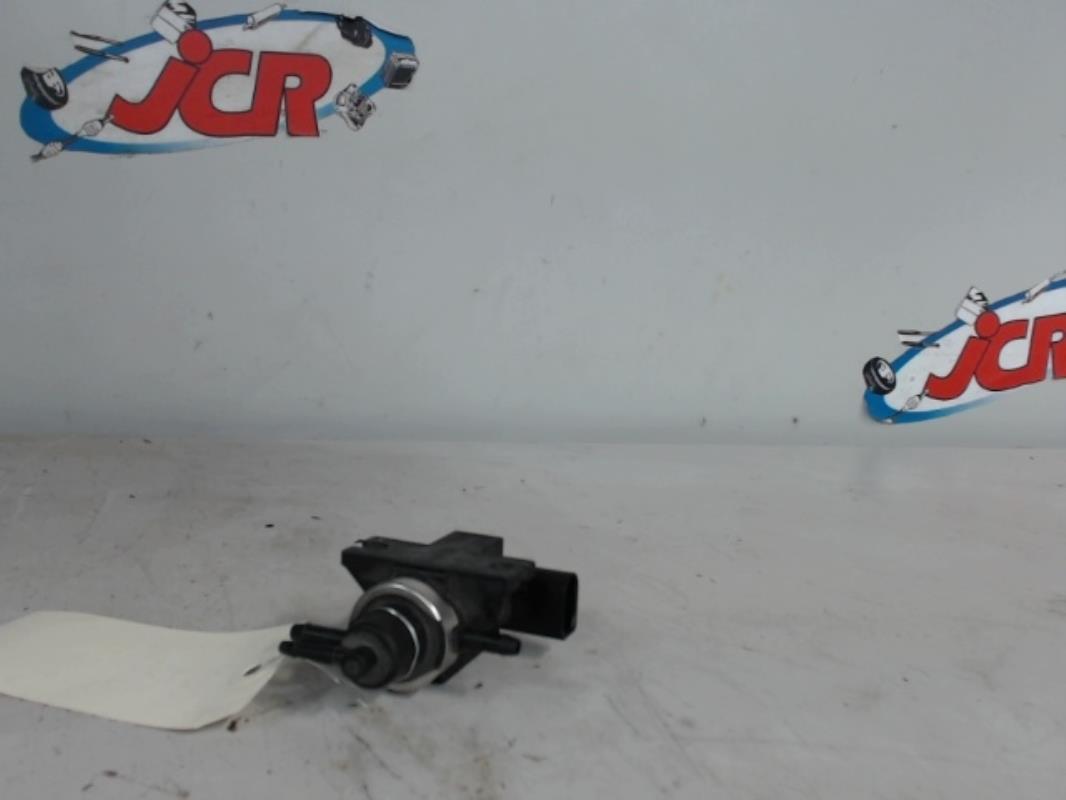 Electrovanne pompe à injection VOLKSWAGEN GOLF 4 Diesel - 1