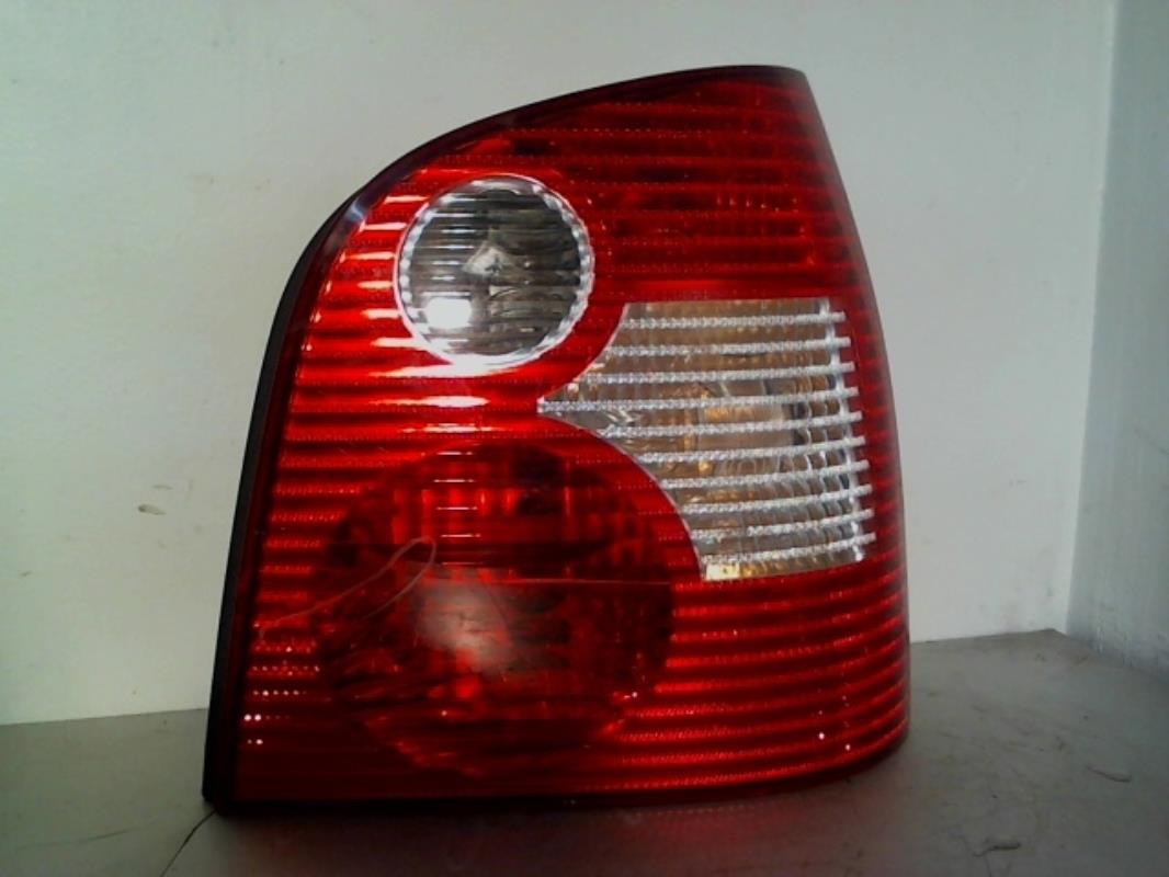 Fanale posteriore principale destro (luci) VOLKSWAGEN POLO 4 PHASE 1 Gasolina - 1