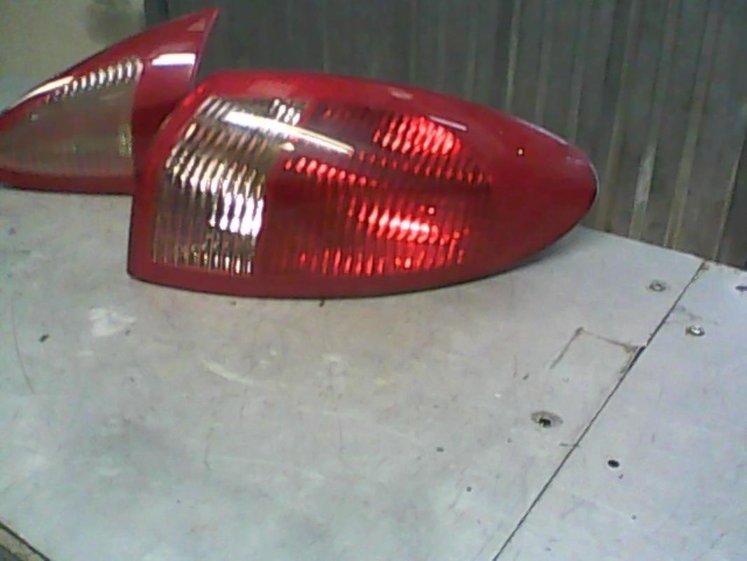 Fanale posteriore principale destro (luci) ALFA ROMEO 147 PHASE 1 Diésel - 1