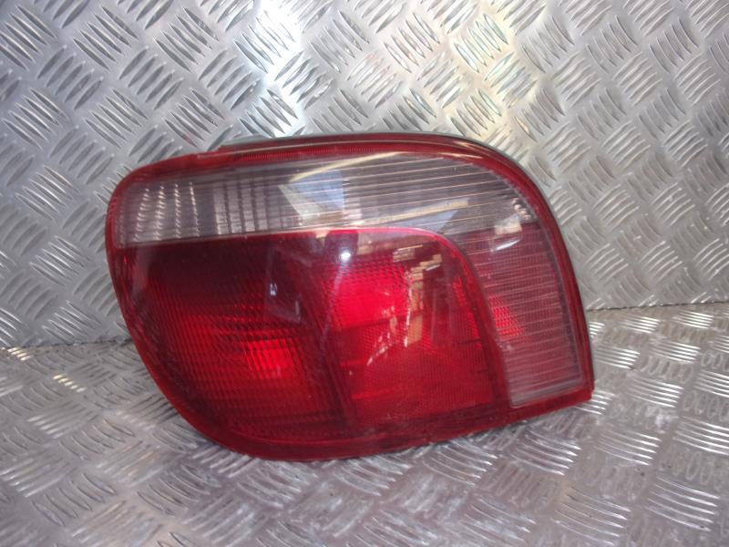 Fanale posteriore principale sinistro (luci) TOYOTA YARIS 1 PHASE 1 Diésel - 1