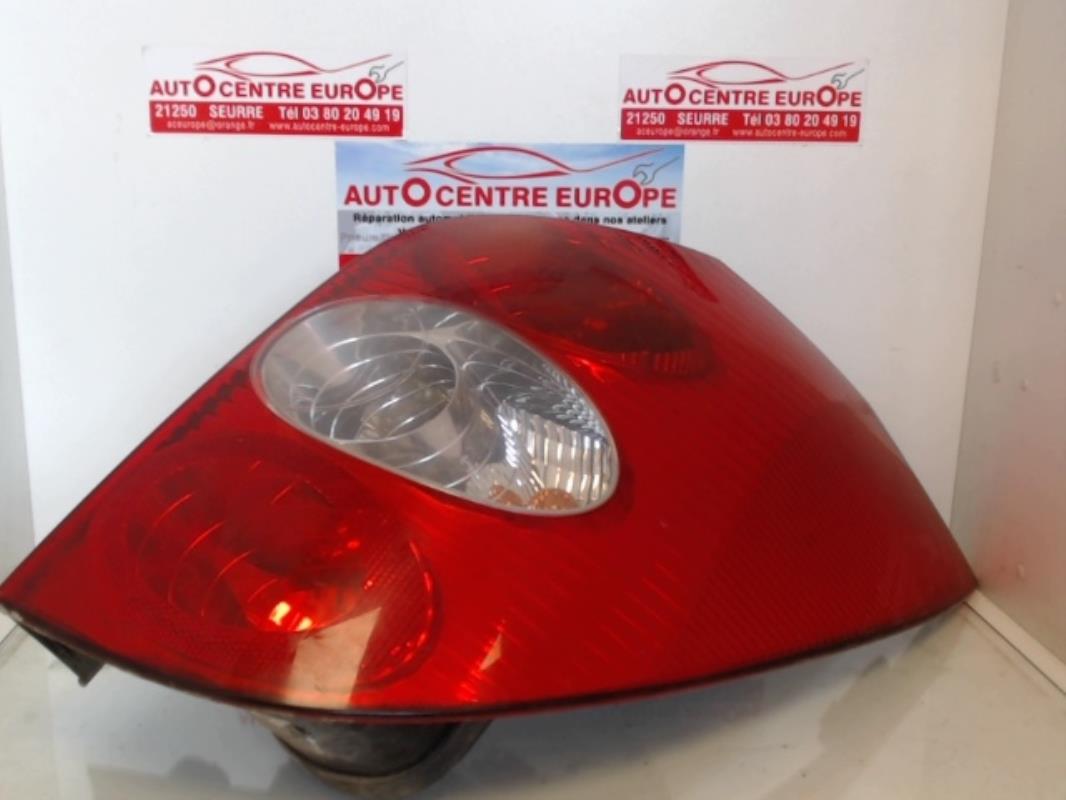 Fanale posteriore principale destro (luci) RENAULT LAGUNA 2 PHASE 1 BREAK Diésel - 1
