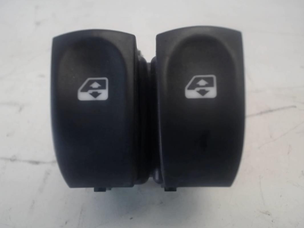 Interruttore lavacristalli anteriore sinistro RENAULT TWINGO 2 PHASE 1 Diésel - 1