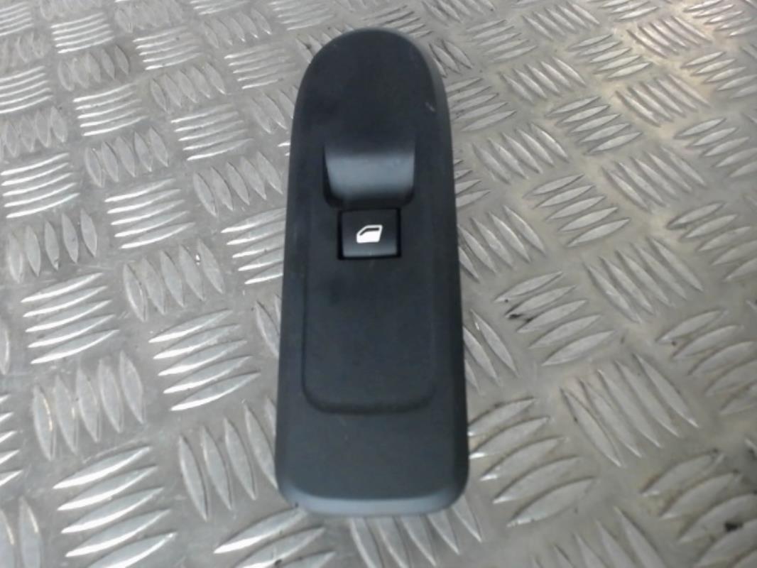 Interruttore lavacristalli anteriore destro CITROEN C3 2 PHASE 1 Diésel - 1