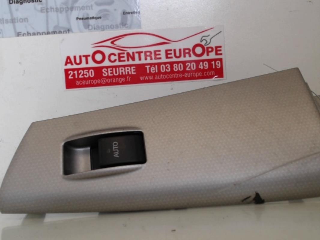 Interruttore lavacristalli anteriore destro TOYOTA COROLLA 10 PHASE 2 Diésel - 1