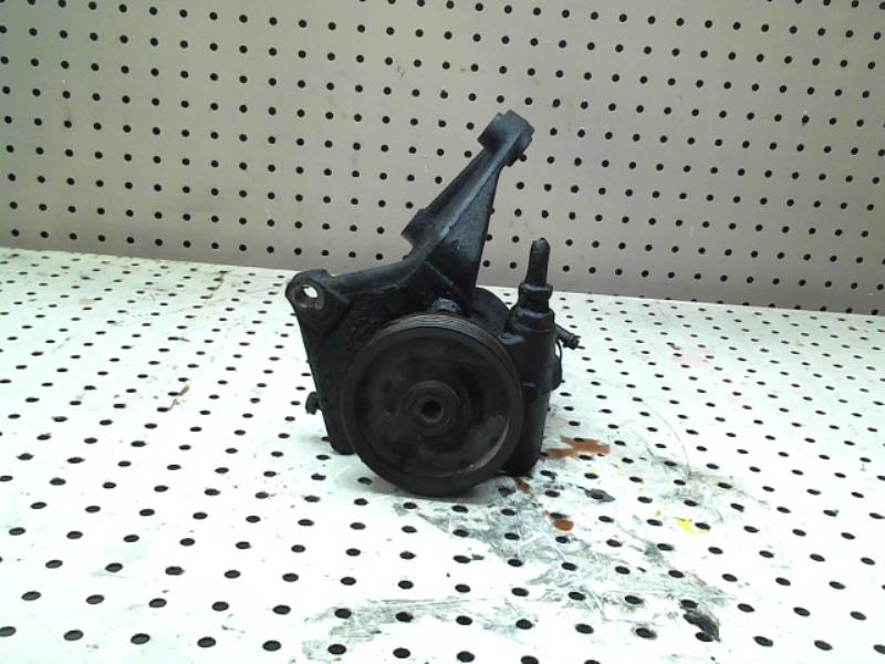 Pompe de direction RENAULT TRAFIC 1 PHASE 3 Diesel - 1
