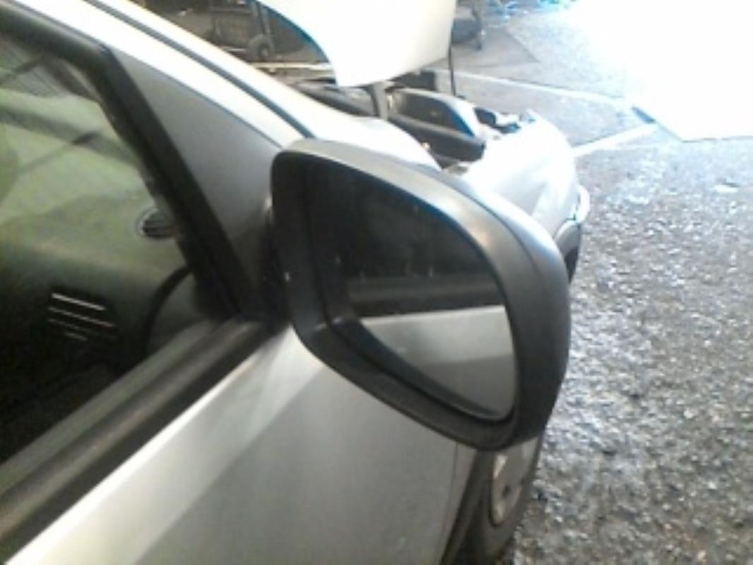 Retrovisor derecho OPEL CORSA C PHASE 2 Diésel - 1
