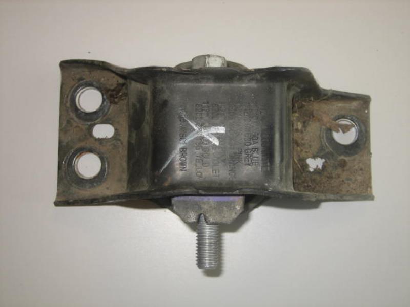 Support moteur gauche RENAULT CLIO 3 PHASE 1 Diesel - 1