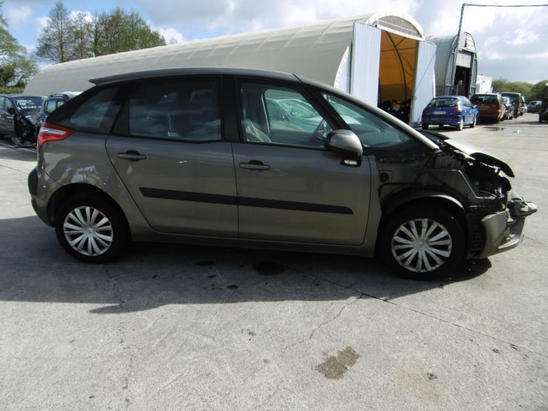 Image Feu arriere secondaire gauche (feux) - CITROEN C4 PICASSO 1