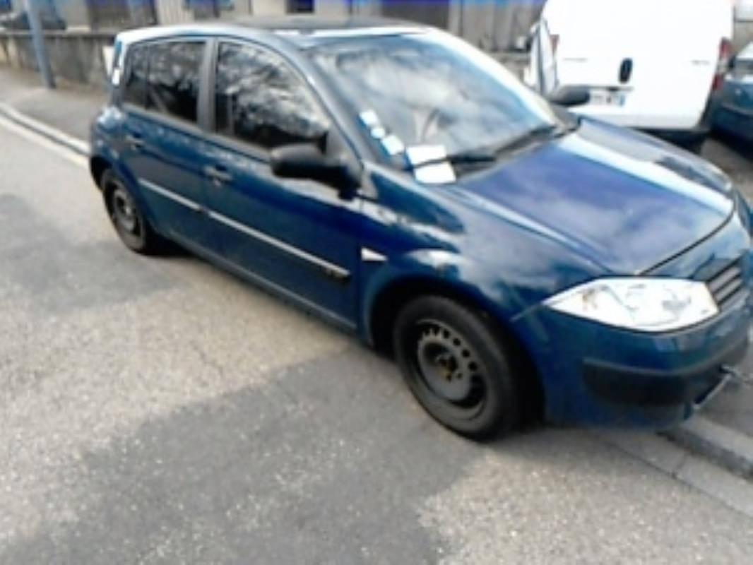 Pare choc avant RENAULT MEGANE 2 PHASE 1 Essence - 1