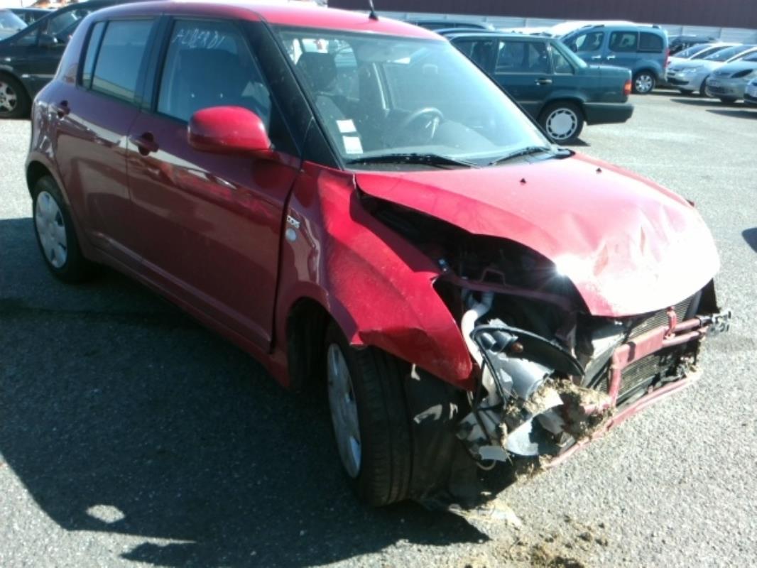 Image Malle/Hayon arriere - SUZUKI SWIFT 3