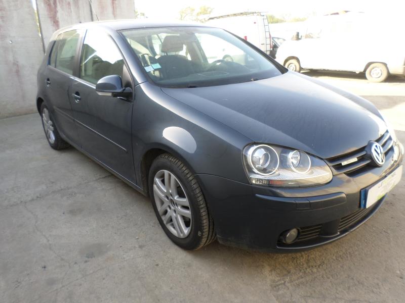 Image Feu arriere secondaire droit (feux) - VOLKSWAGEN GOLF 5