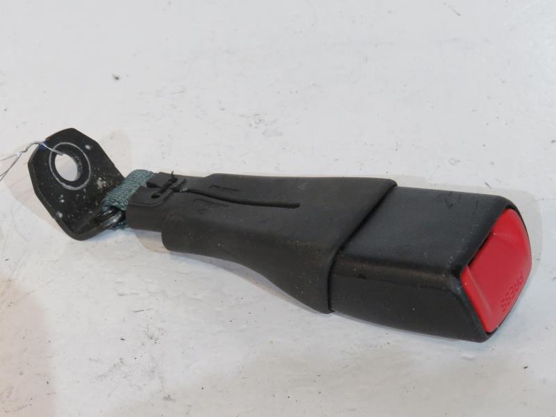 Aggancio cintura sicurezza posteriore destro SUZUKI SWIFT 4 Gasolina - 1
