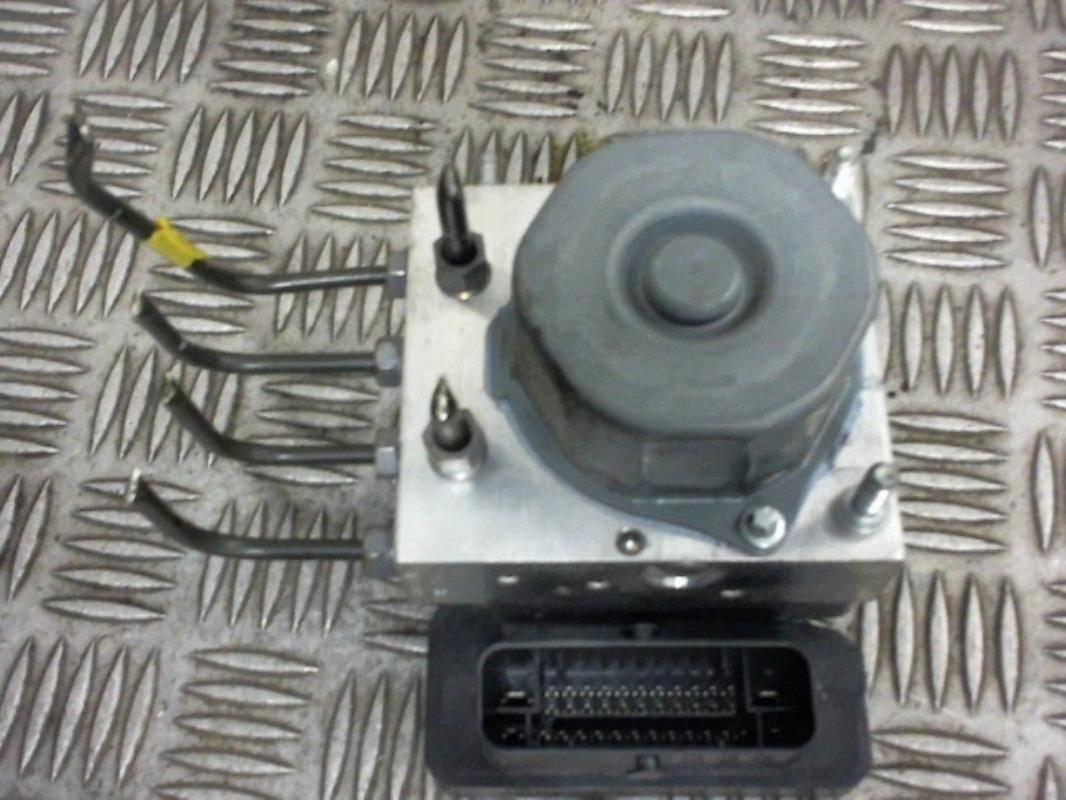 Blocco ABS (antibloccaggio freni) RENAULT CLIO 4 PHASE 1 BREAK Diésel - 1