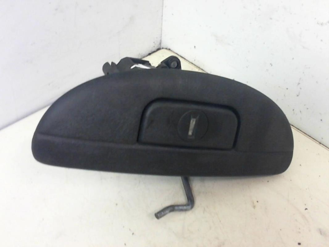 Bouton de coffre RENAULT MEGANE 2 PHASE 1 Diesel - 1
