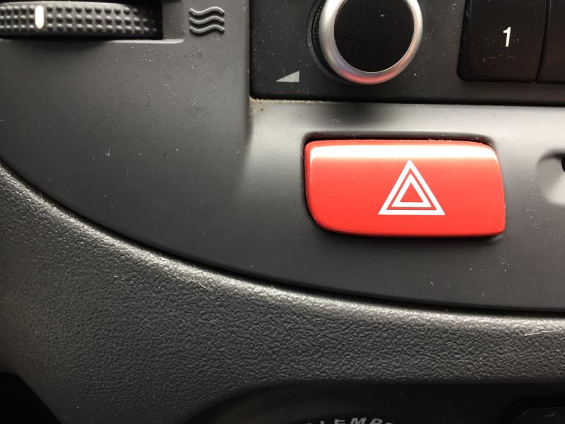 Bouton de warning KIA RIO 2 PHASE 2  - 1