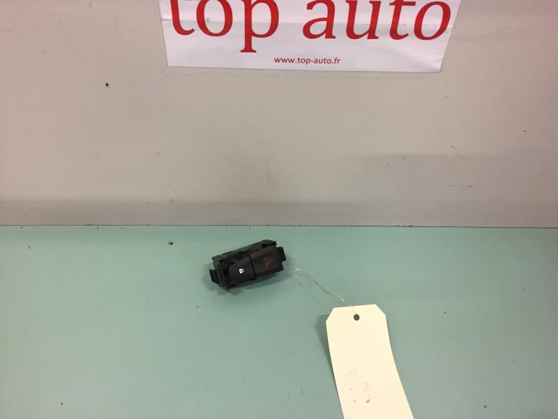 Bouton de warning RENAULT MEGANE 3 PHASE 2 Diesel - 1