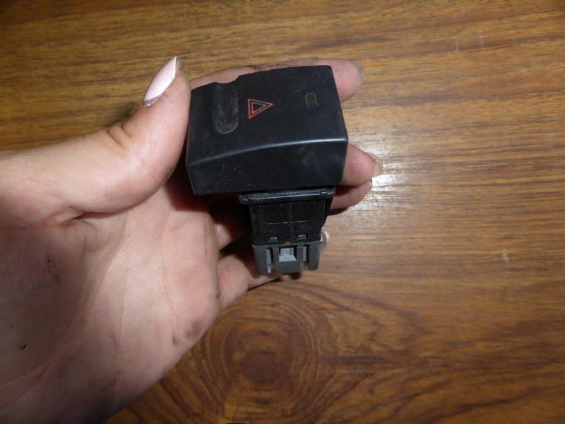 Bouton de warning PEUGEOT 406  - 1