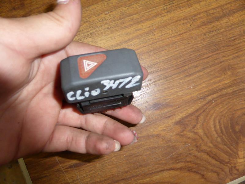 Bouton de warning RENAULT CLIO 2 PHASE 2  - 1