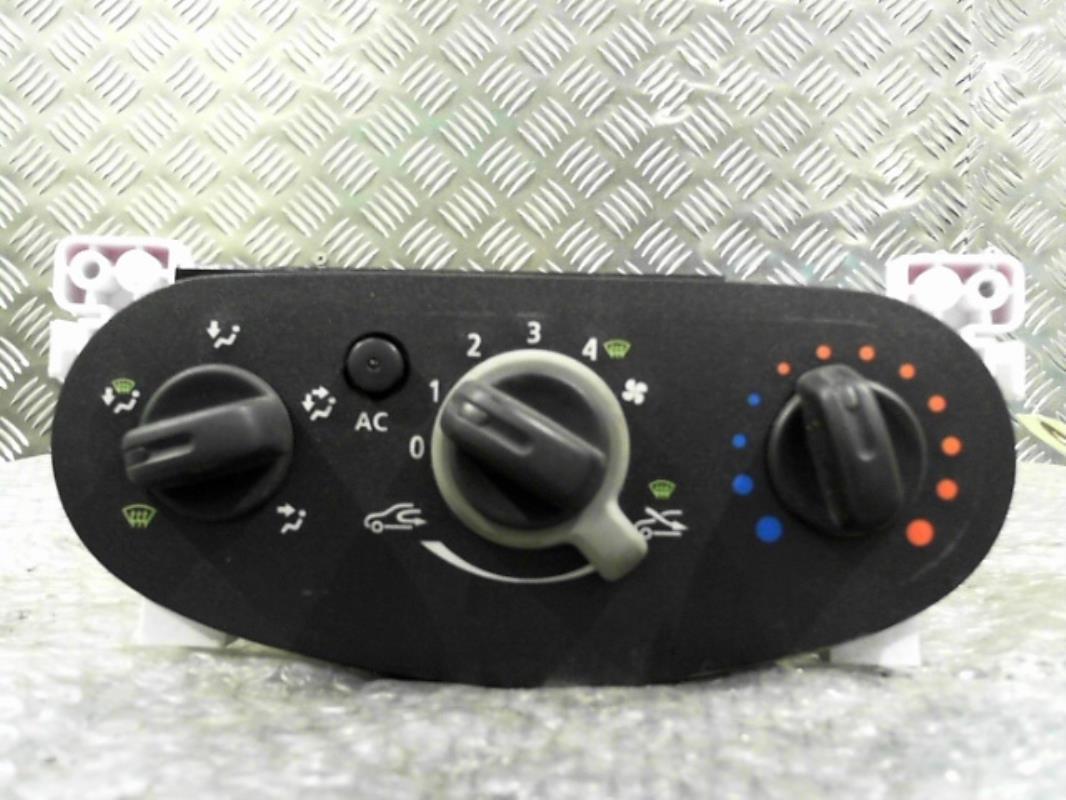 Commande chauffage DACIA SANDERO 1 Essence - 1
