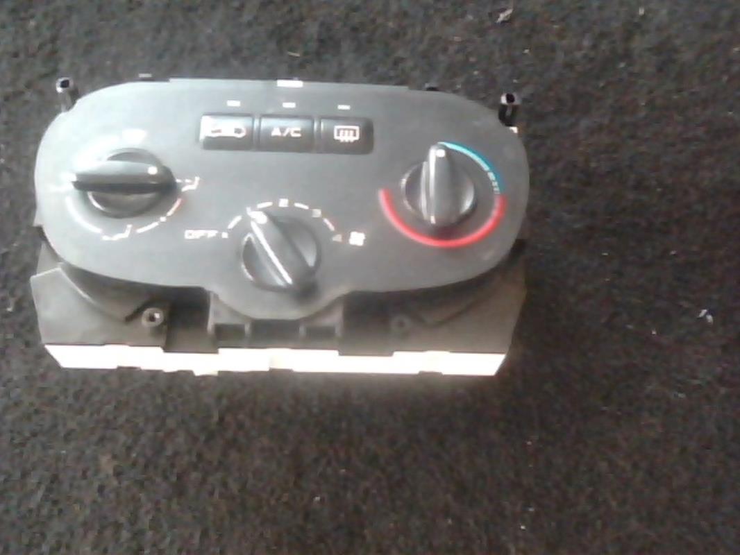 Commande chauffage PEUGEOT 307 PHASE 1 Diesel - 1