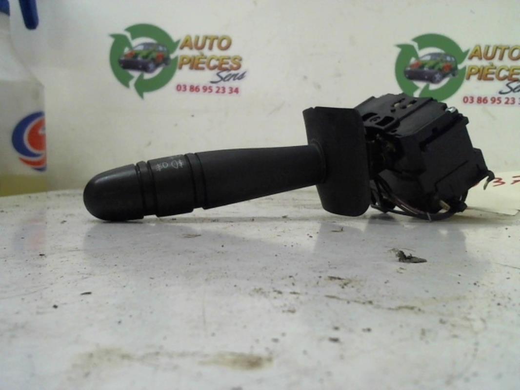 Commodo phare RENAULT MEGANE 1 PHASE 1 Essence - 1