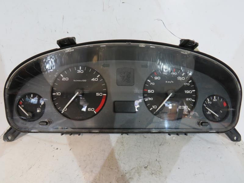 Compteur PEUGEOT 406 PHASE 2 BREAK Diesel - 1