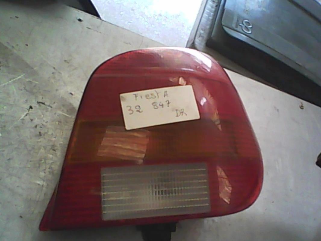 Fanale posteriore principale destro (luci) FORD FIESTA 3 PHASE 2 Diésel - 1