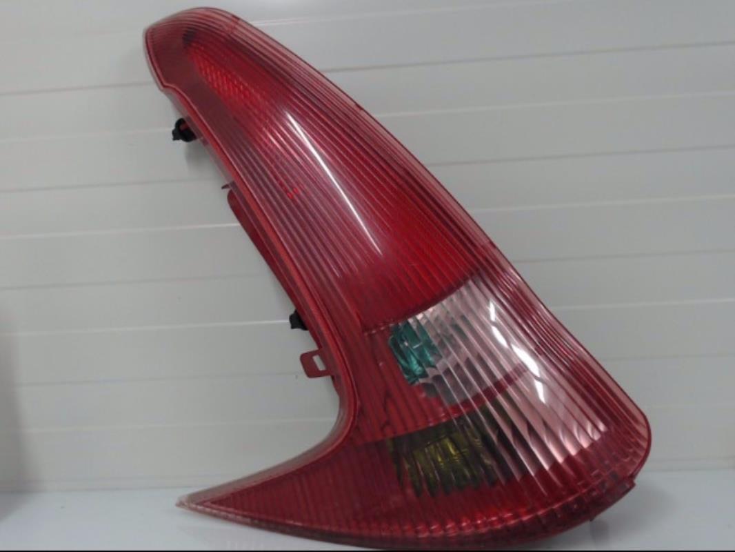 Fanale posteriore principale sinistro (luci) PEUGEOT 206 PHASE 2 BREAK Diésel - 1
