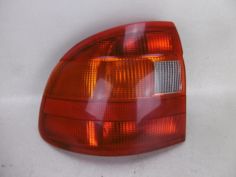 Fanale posteriore principale sinistro (luci) OPEL ASTRA (F)  - 1