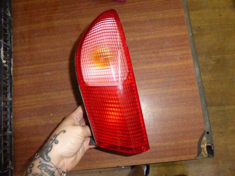 Feu arriere secondaire droit (feux) ALFA ROMEO 156 PHASE 1 Essence - 1
