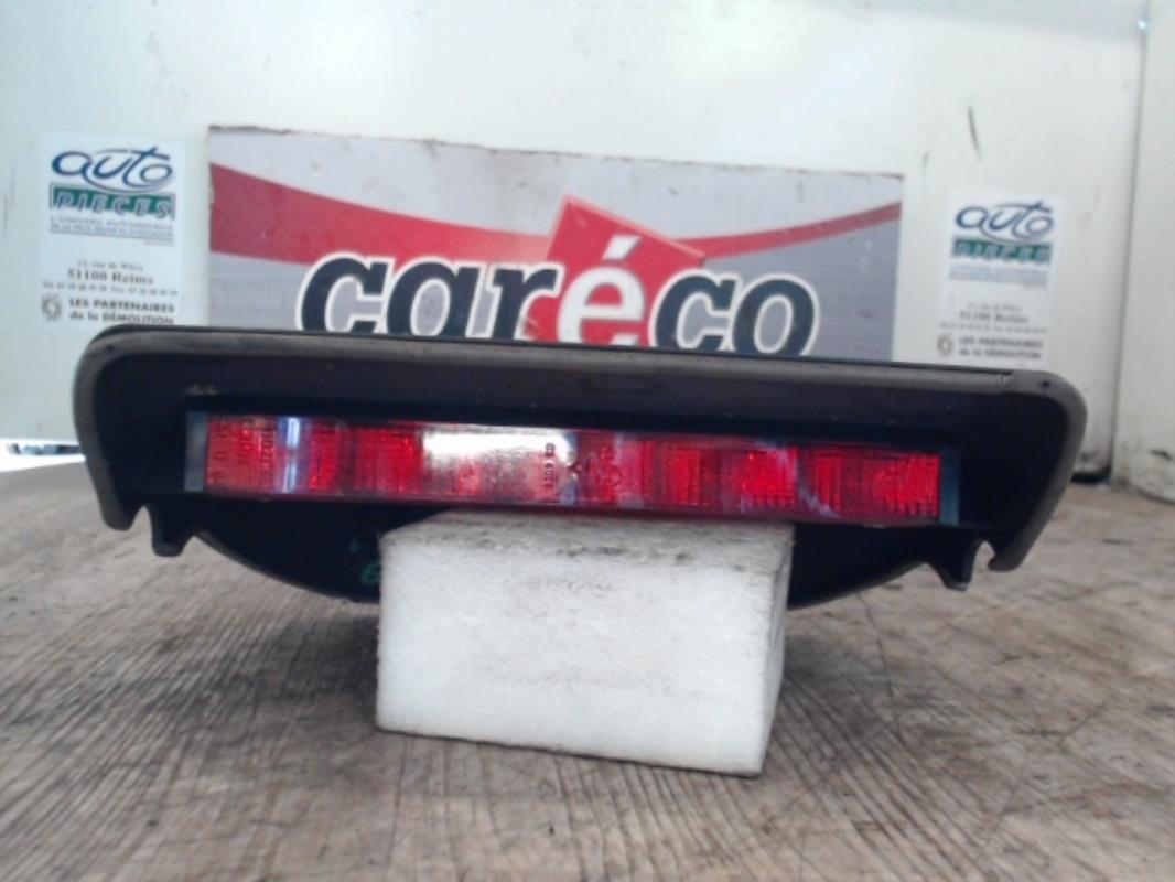 Feu arriere stop central FORD FIESTA 4 PHASE 2 Essence - 1