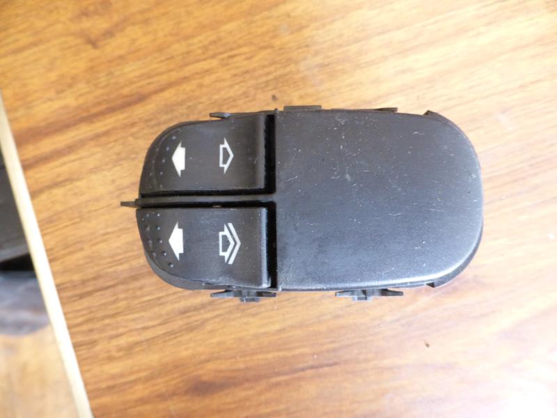 Interrupteur de leve vitre FORD FOCUS 1 Diesel - 1