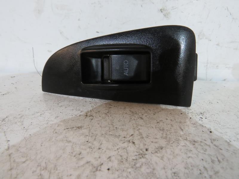 Interruttore lavacristalli posteriore sinistro TOYOTA AVENSIS 2 PHASE 1 Diésel - 1