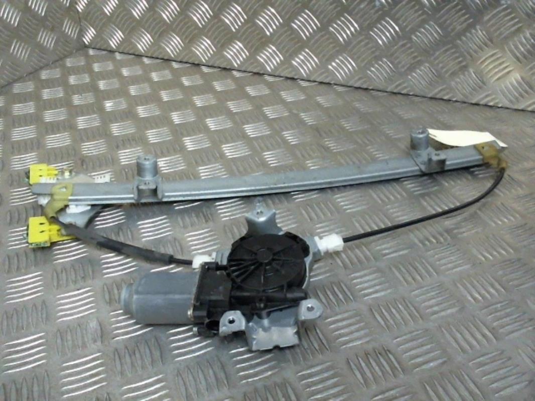 Alzacristalli elettrico anteriore destro NISSAN NOTE 1 PHASE 1 Diésel - 1