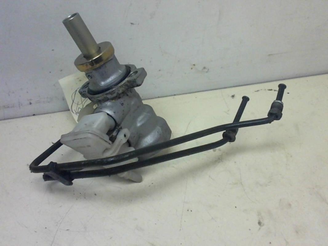 Cilindro maestro (freno) FORD FOCUS 1  - 1