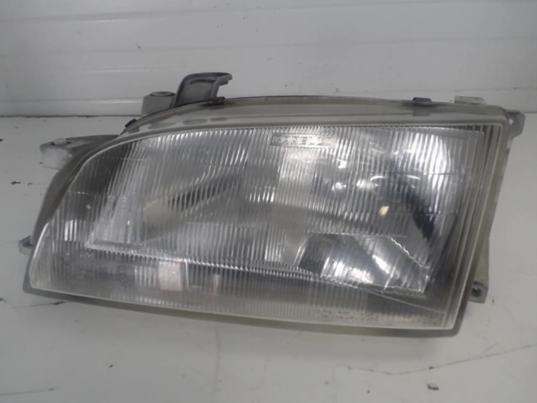 Gruppo ottico anteriore principale sinistro (luci)(faro) TOYOTA CARINA 3  - 1