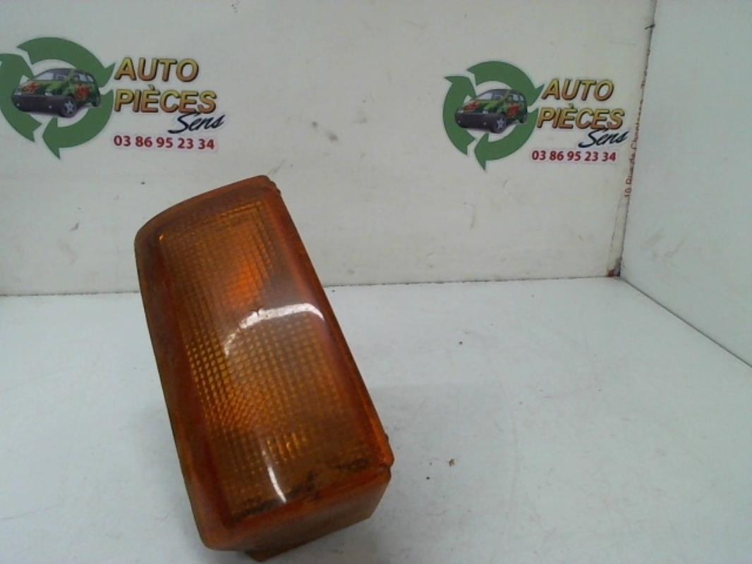 Optique avant secondaire droit (feux)(clignotant) RENAULT R14  - 1