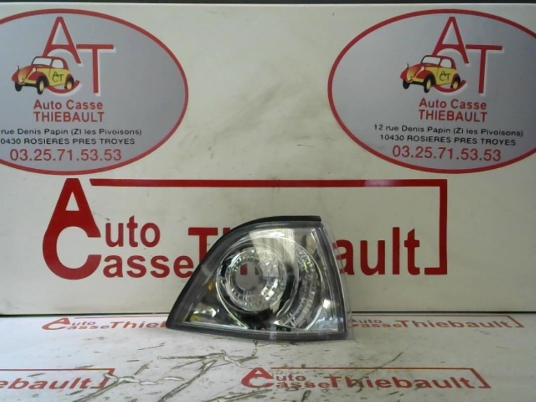 Optique avant secondaire droit (feux)(clignotant) BMW SERIE 3 E36  - 1